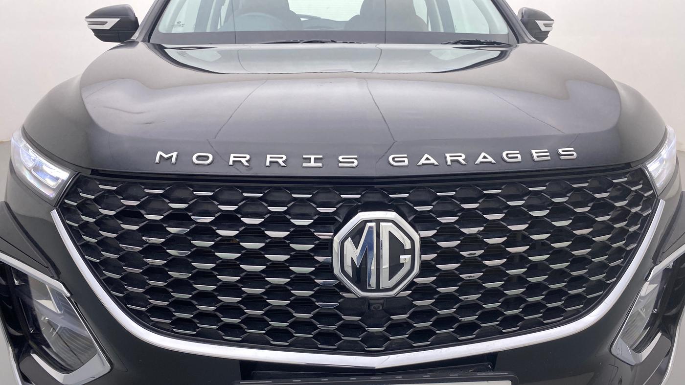 2021 MG HECTOR PLUS SHARP CVT, Petrol, Automatic, 9,602 km, Daylight Running Lights (DRL's)