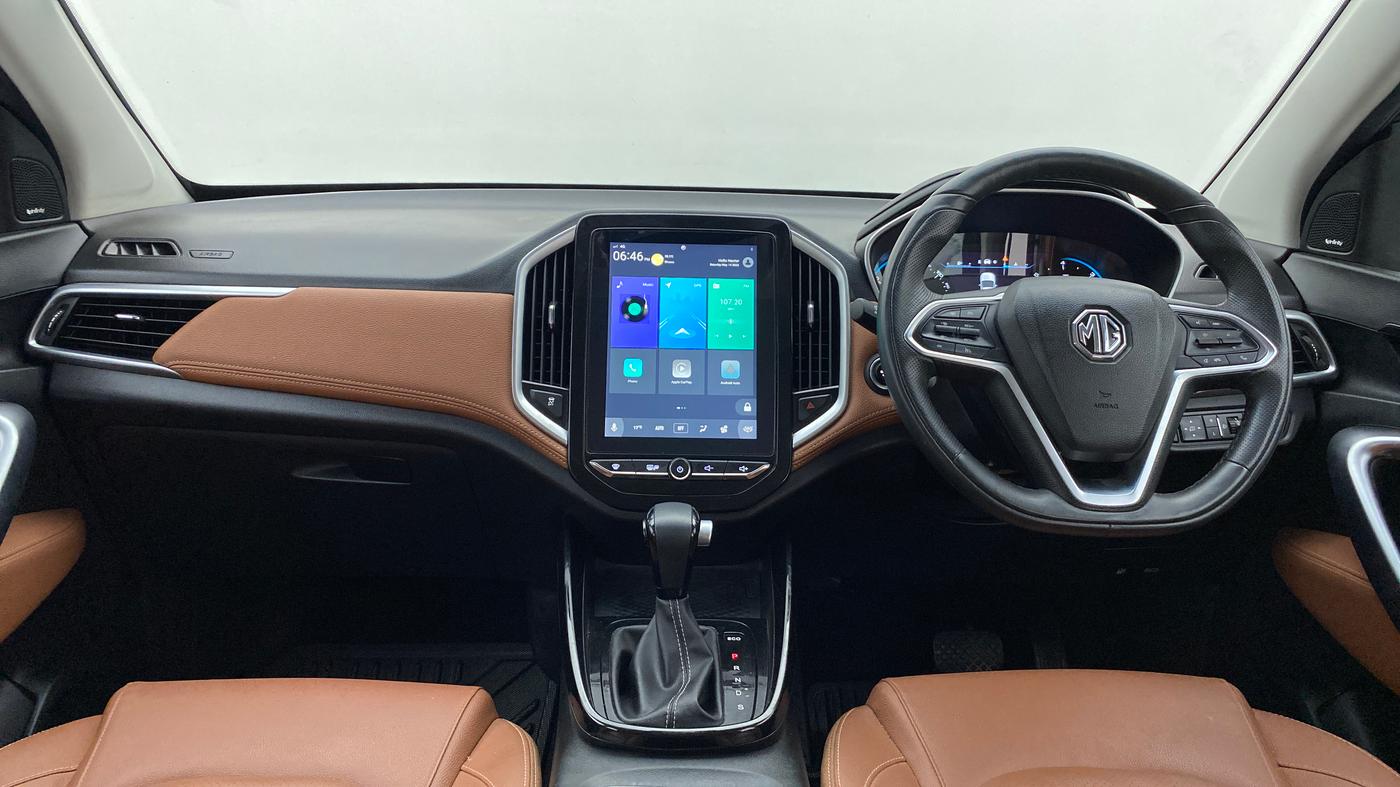 2021 MG HECTOR PLUS SHARP CVT, Petrol, Automatic, 9,602 km, Dashboard