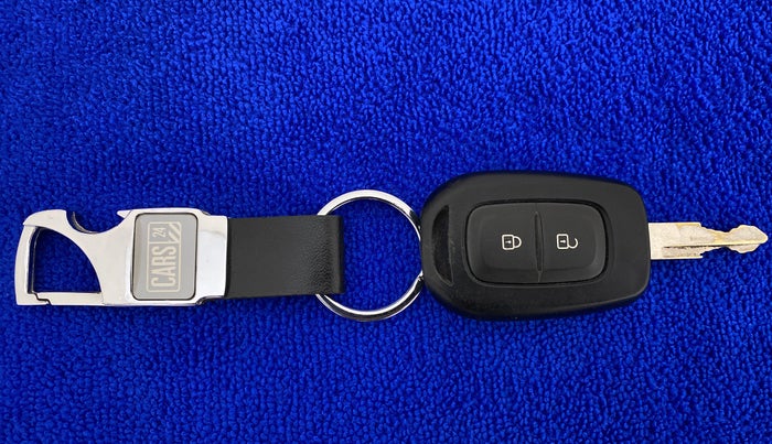 2018 Datsun Redi Go S 1.0 AMT, Petrol, Automatic, 13,517 km, Key Close Up