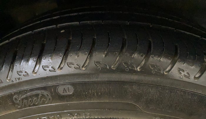 2016 Honda BR-V 1.5L I-VTEC V, Petrol, Manual, 53,594 km, Right Rear Tyre Tread