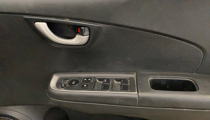 2016 Honda BR-V 1.5L I-VTEC V, Petrol, Manual, 53,594 km, Driver Side Door Panels Control