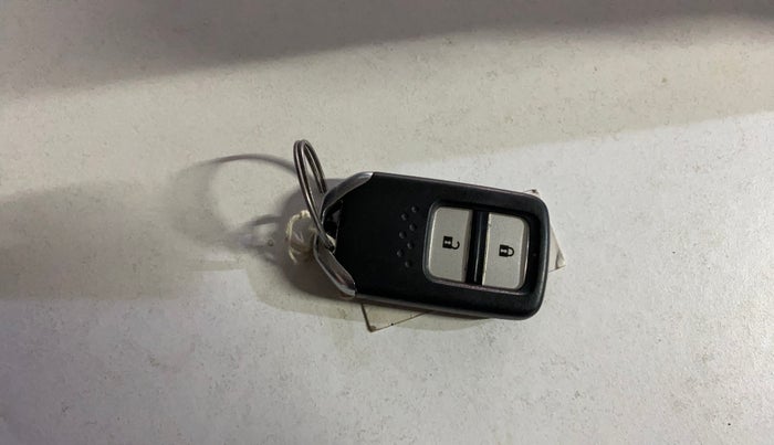 2016 Honda BR-V 1.5L I-VTEC V, Petrol, Manual, 53,594 km, Key Close Up