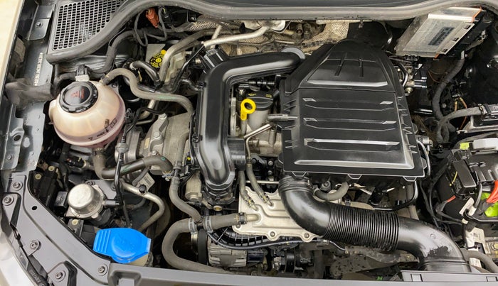 2021 Volkswagen Polo COMFORTLINE 1.0L TSI AT, Petrol, Automatic, 62,247 km, Engine View - Right
