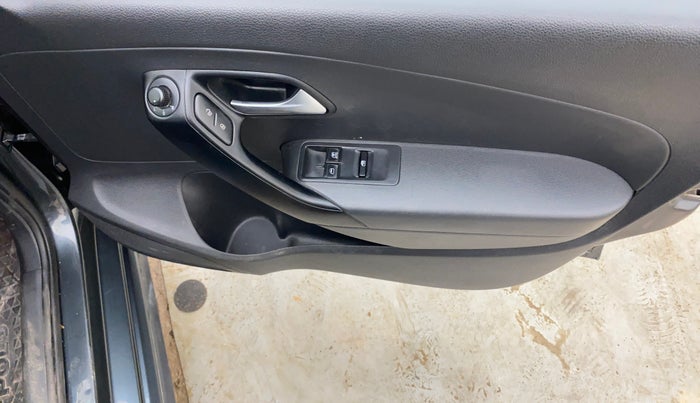 2021 Volkswagen Polo COMFORTLINE 1.0L TSI AT, Petrol, Automatic, 62,247 km, Driver Side Door Panels Control