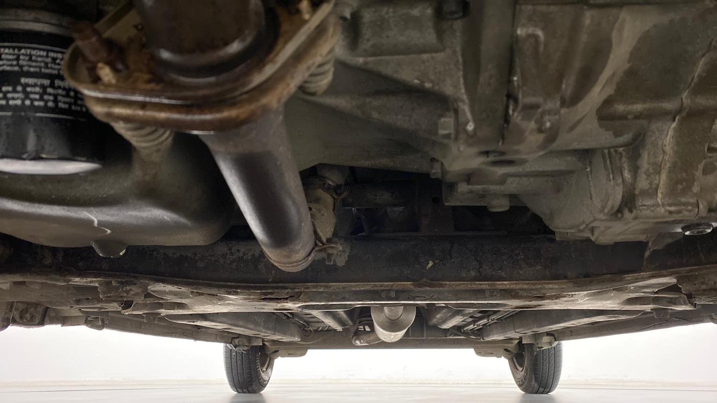 2011 Maruti Swift VXI, Petrol, Manual, 20,576 km, Front Underbody