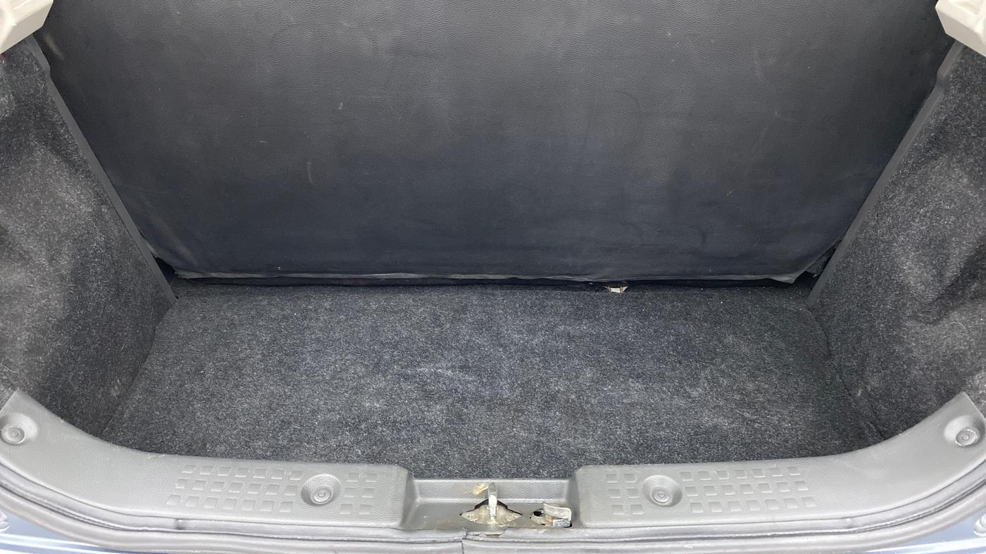 2011 Maruti Swift VXI, Petrol, Manual, 20,576 km, Boot Inside