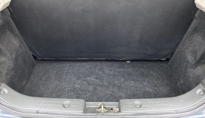 2011 Maruti Swift VXI, Petrol, Manual, 20,576 km, Boot Inside