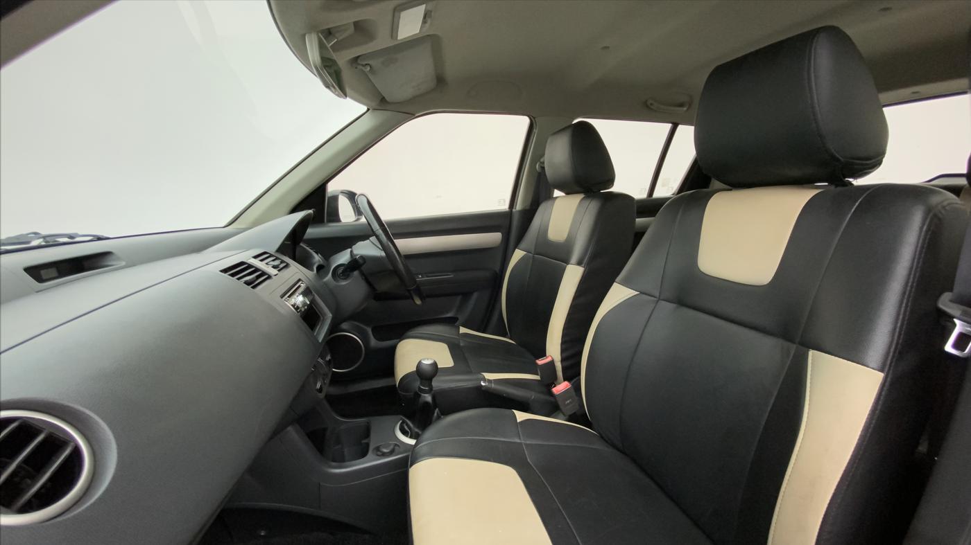 2011 Maruti Swift VXI, Petrol, Manual, 20,576 km, Right Side Front Door Cabin