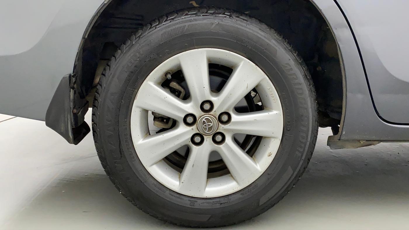 2016 Toyota Corolla Altis G, Petrol, Manual, 80,498 km, Right Rear Wheel