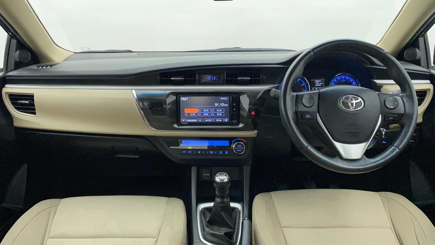 2016 Toyota Corolla Altis G, Petrol, Manual, 80,498 km, Dashboard