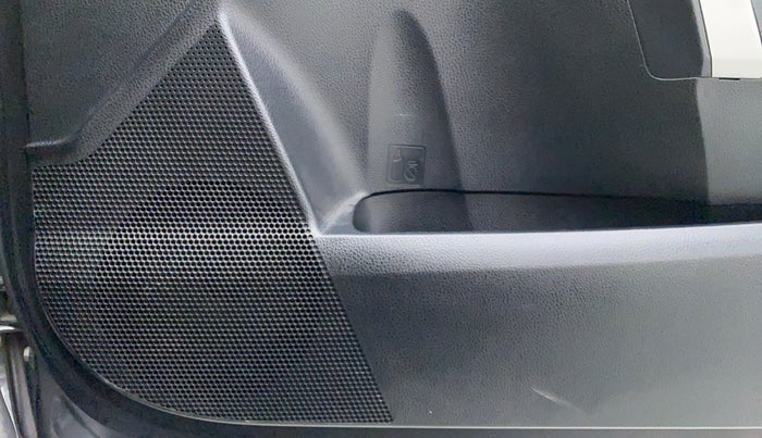 2016 Toyota Corolla Altis G, Petrol, Manual, 80,498 km, Speaker