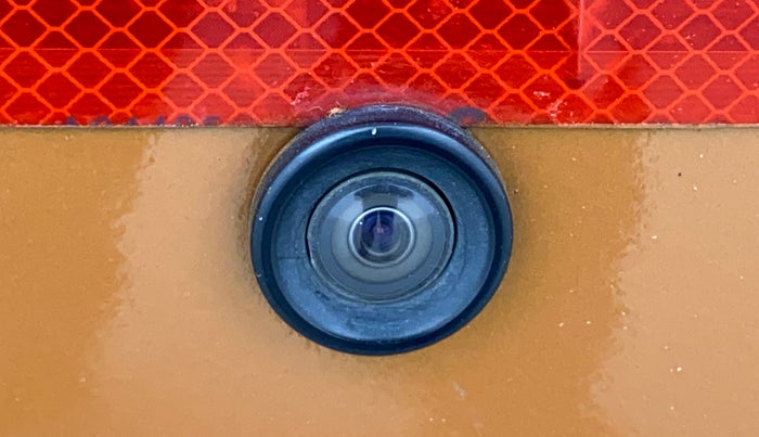 2016 Tata Tiago XZ PETROL, Petrol, Manual, 1,35,171 km, Parking Camera