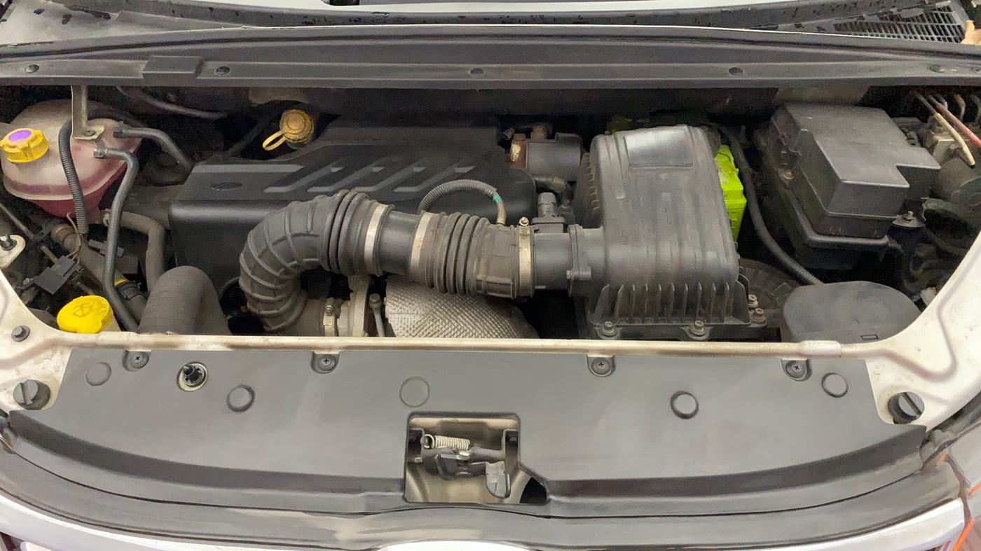 2019 Mahindra MARAZZO M2 7STR, Diesel, Manual, 1,49,602 km, Engine View