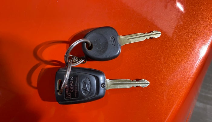 2018 Hyundai Grand i10 SPORTZ 1.2 KAPPA VTVT, Petrol, Manual, 23,843 km, Key Close Up