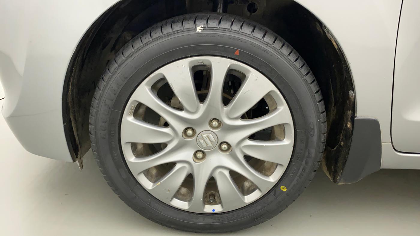 2016 Maruti Baleno ZETA CVT PETROL 1.2, Petrol, Automatic, 46,075 km, Left Front Wheel