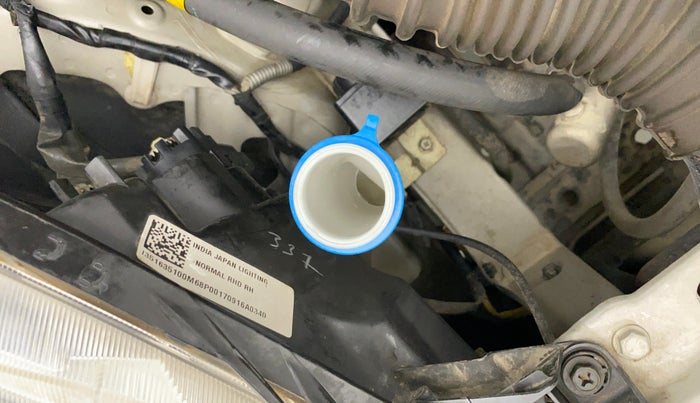 2016 Maruti Baleno ZETA CVT PETROL 1.2, Petrol, Automatic, 46,075 km, Front windshield - Wiper bottle cap missing