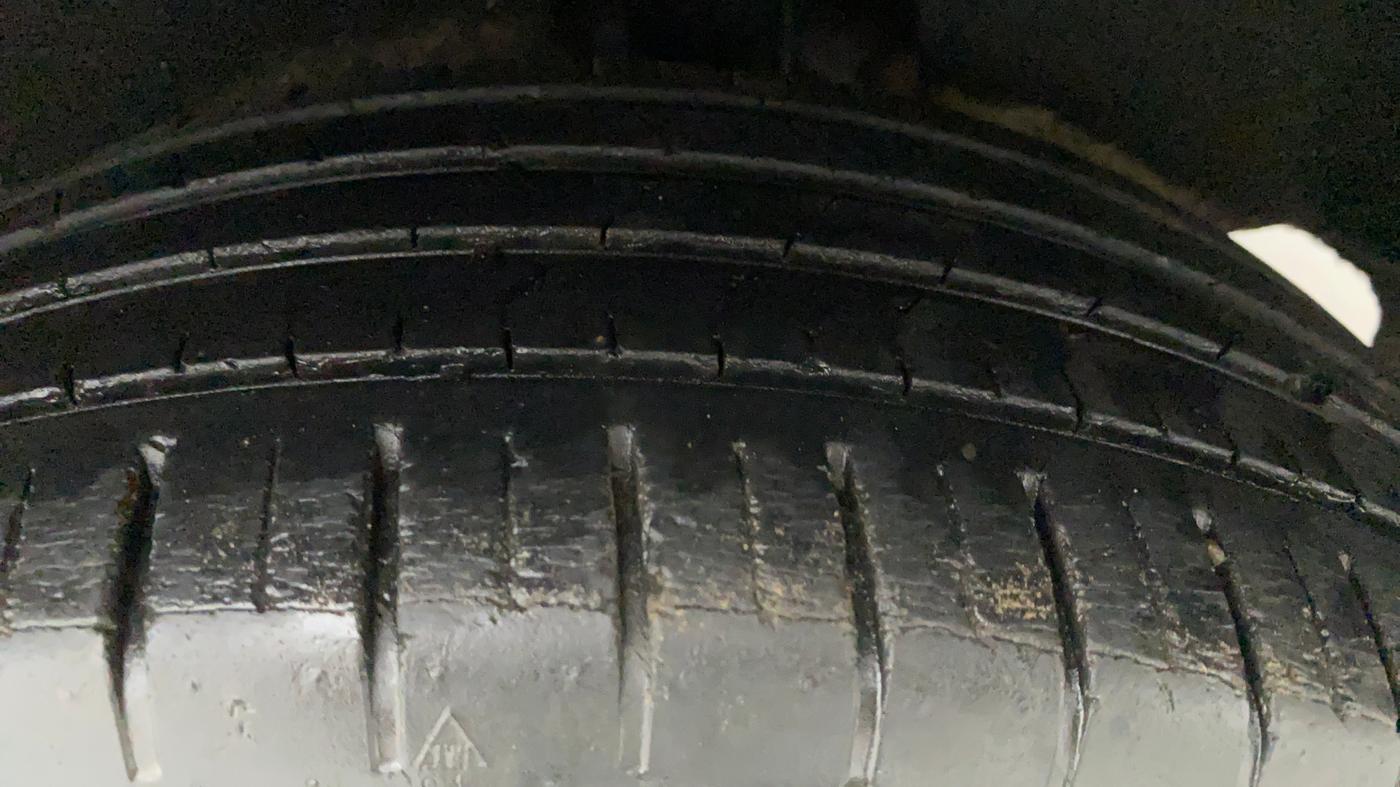 2016 Maruti Baleno ZETA CVT PETROL 1.2, Petrol, Automatic, 46,075 km, Left Rear Tyre Tread