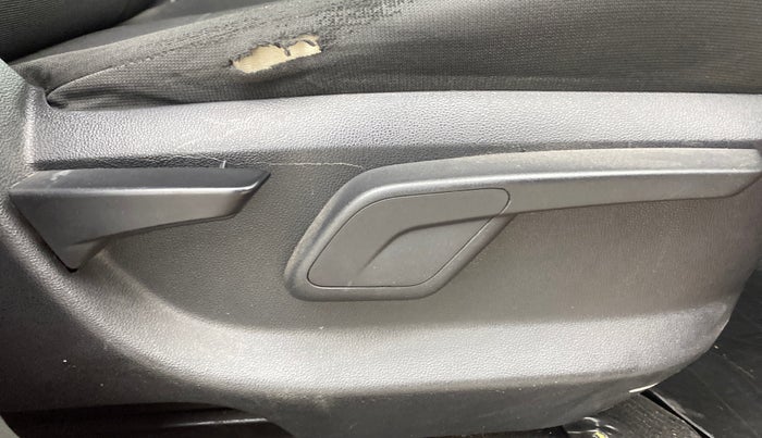 2019 Mahindra KUV 100 NXT K4+ P 6 STR, Petrol, Manual, 60,562 km, Driver Side Adjustment Panel