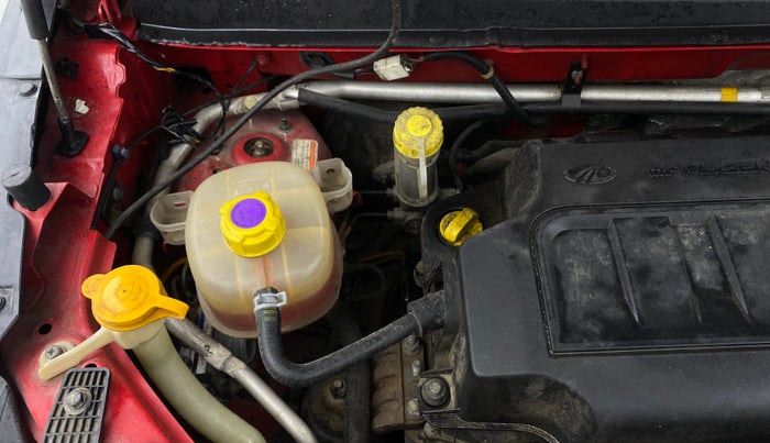 2019 Mahindra KUV 100 NXT K4+ P 6 STR, Petrol, Manual, 60,562 km, Engine View - Right