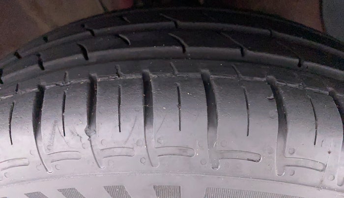 2021 Hyundai GRAND I10 NIOS SPORTZ 1.2 AT, Petrol, Automatic, 12,075 km, Right Front Tyre Tread