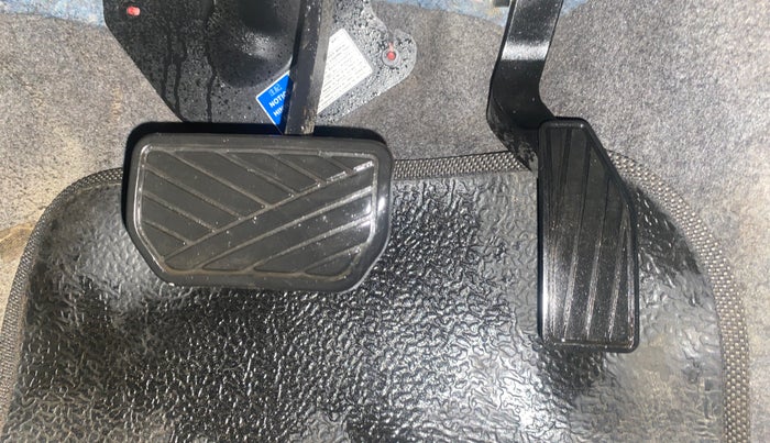 2016 Maruti Celerio ZXI AMT, Petrol, Automatic, 79,295 km, Pedals