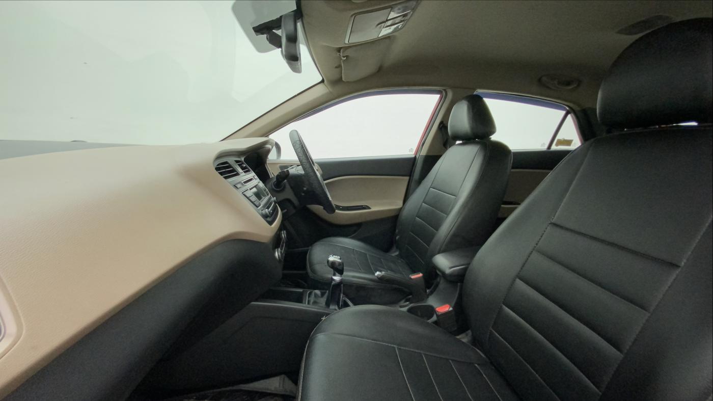2014 Hyundai Elite i20 SPORTZ 1.2 (O), Petrol, Manual, 88,001 km, Right Side Front Door Cabin