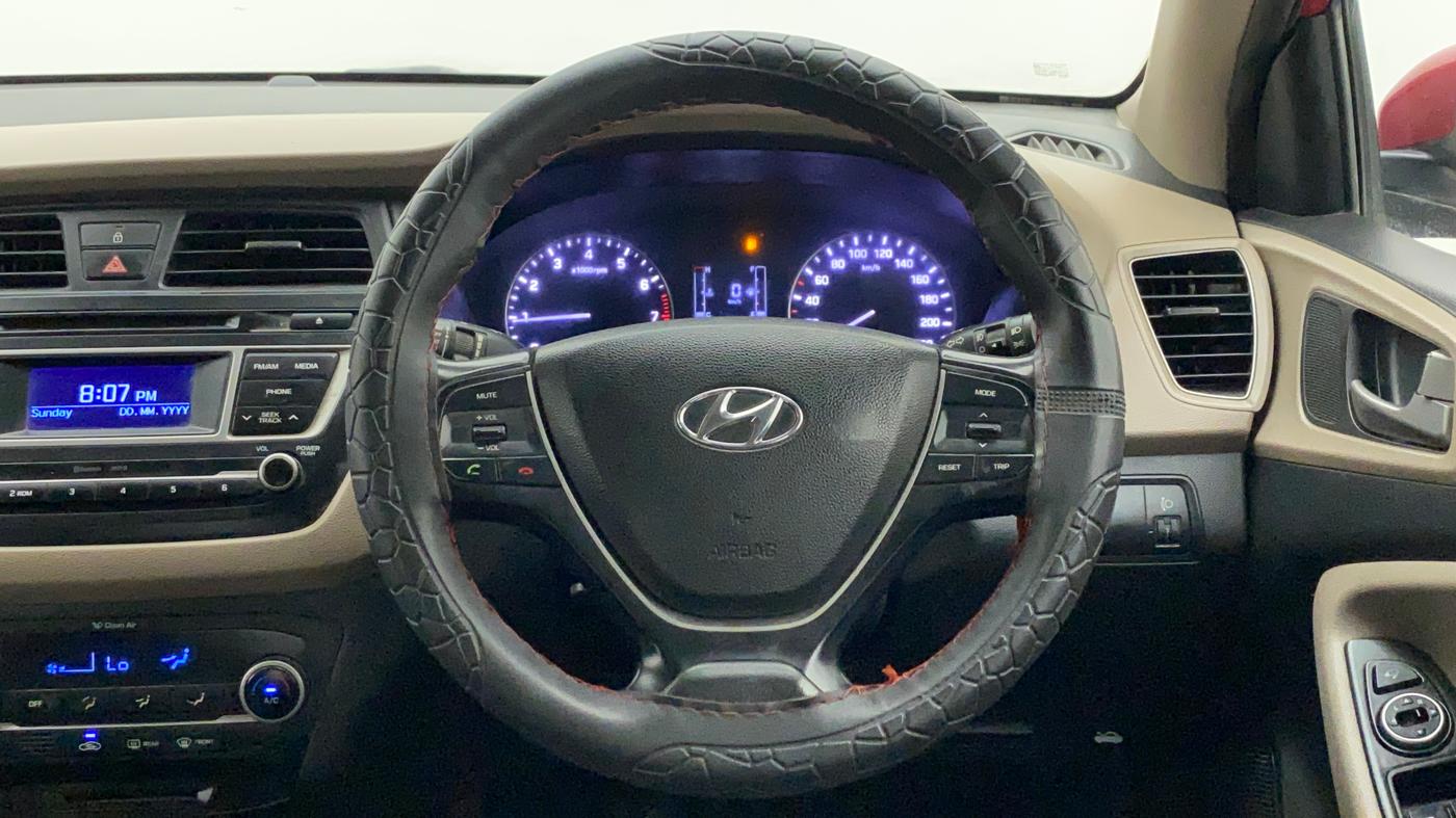 2014 Hyundai Elite i20 SPORTZ 1.2 (O), Petrol, Manual, 88,001 km, Steering Wheel Close Up