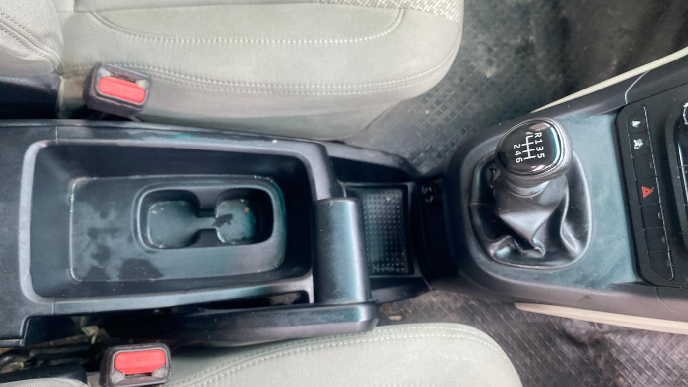 2019 Mahindra MARAZZO M2 8 STR, Diesel, Manual, 14,976 km, Gear Lever