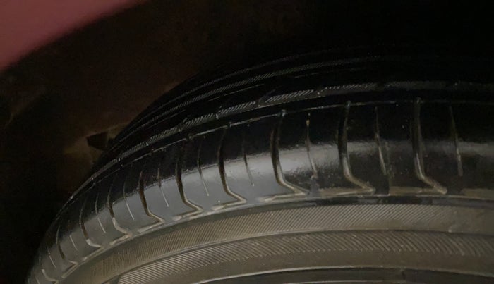 2016 Hyundai Grand i10 SPORTZ 1.2 KAPPA VTVT, Petrol, Manual, 43,513 km, Left Rear Tyre Tread