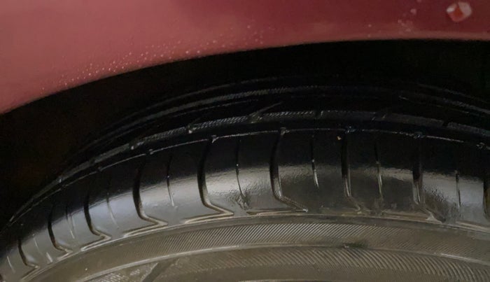 2016 Hyundai Grand i10 SPORTZ 1.2 KAPPA VTVT, Petrol, Manual, 43,513 km, Right Front Tyre Tread