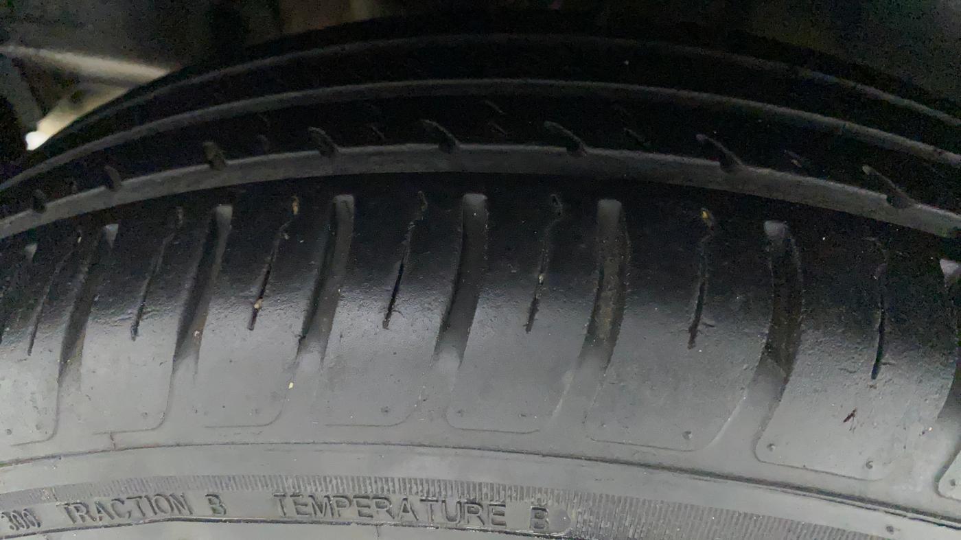 2020 Maruti Swift VXI, Petrol, Manual, 31,315 km, Right Rear Tyre Tread