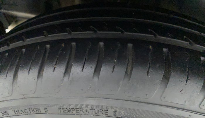 2020 Maruti Swift VXI, Petrol, Manual, 31,315 km, Right Rear Tyre Tread