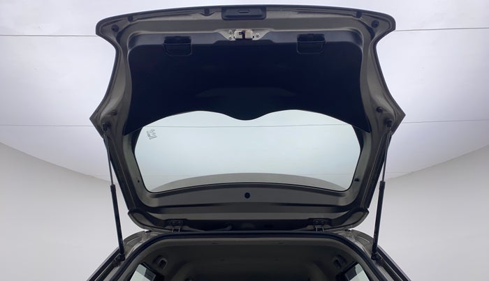 2020 Maruti Swift VXI, Petrol, Manual, 31,315 km, Boot Door Open