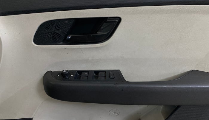 2023 Tata ALTROZ XM PLUS PETROL, Petrol, Manual, 16,151 km, Driver Side Door Panels Control