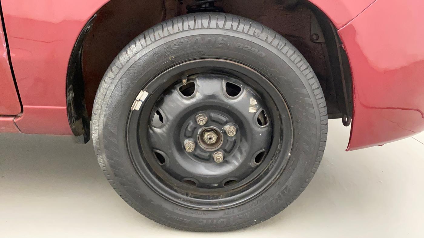2014 Maruti Alto K10 VXI, Petrol, Manual, 68,573 km, Right Front Wheel