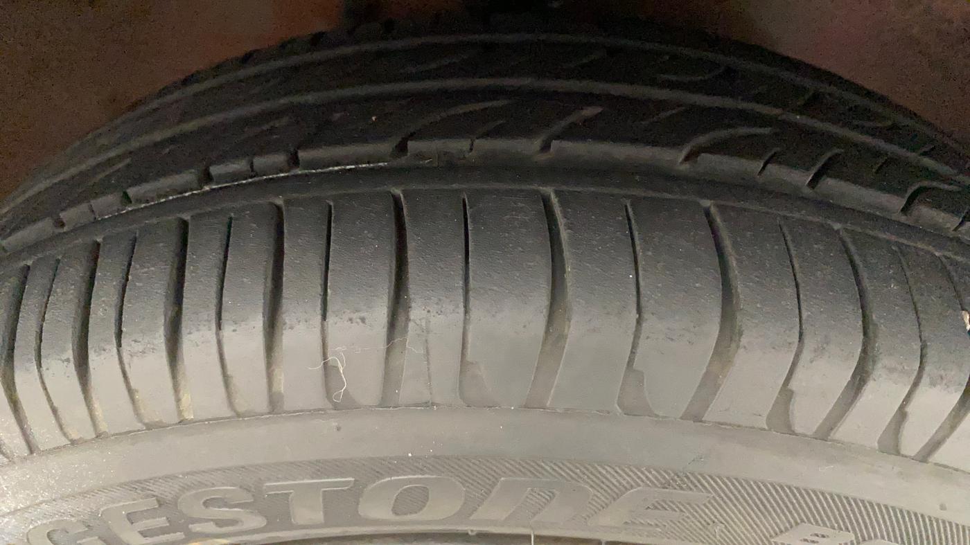 2014 Maruti Alto K10 VXI, Petrol, Manual, 68,573 km, Right Front Tyre Tread
