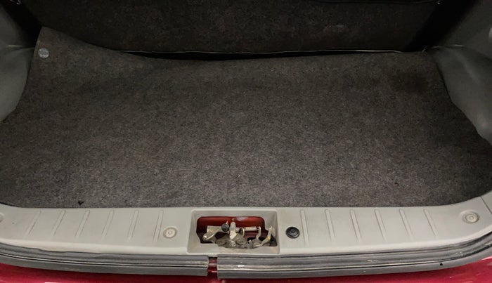 2014 Maruti Alto K10 VXI, Petrol, Manual, 68,573 km, Boot Inside