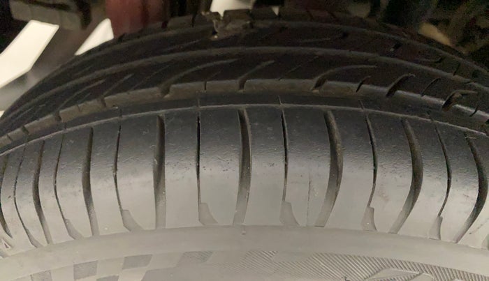 2014 Maruti Alto K10 VXI, Petrol, Manual, 68,573 km, Right Rear Tyre Tread
