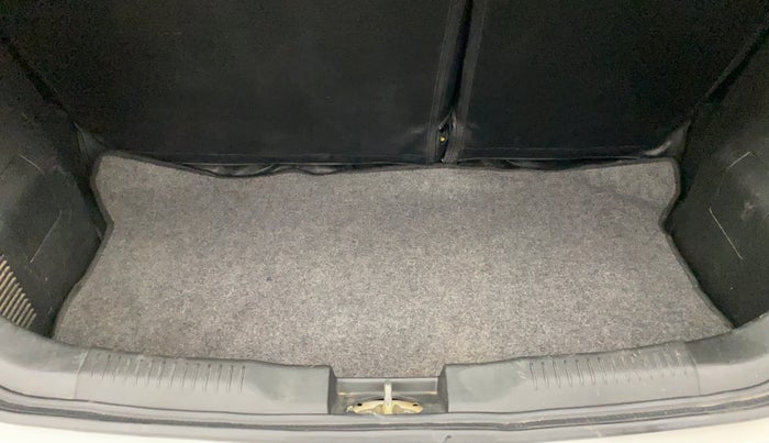 2017 Maruti IGNIS ZETA 1.2 AMT, Petrol, Automatic, 74,117 km, Boot Inside