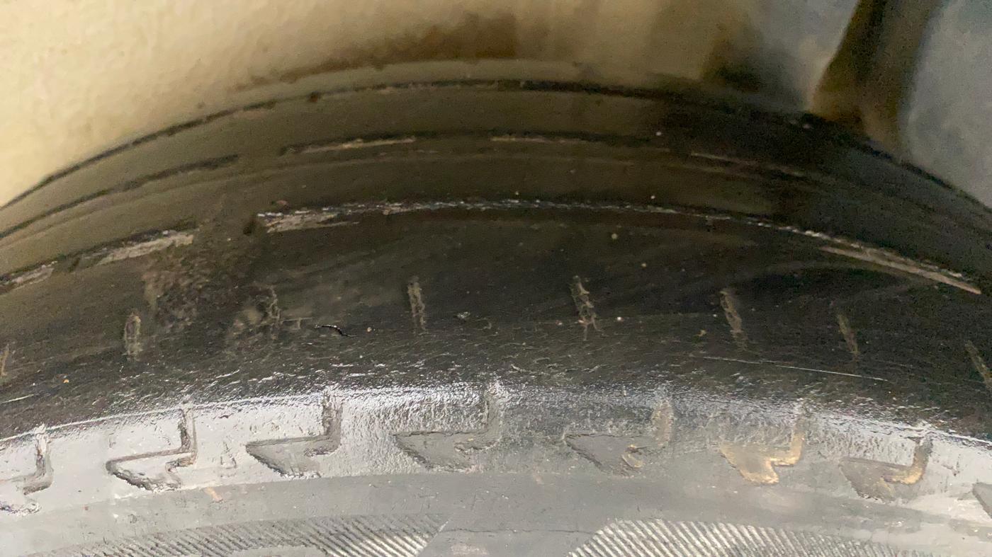 2017 Maruti IGNIS ZETA 1.2 AMT, Petrol, Automatic, 74,117 km, Left Rear Tyre Tread