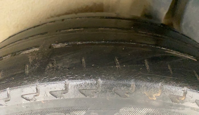 2017 Maruti IGNIS ZETA 1.2 AMT, Petrol, Automatic, 74,117 km, Left Rear Tyre Tread