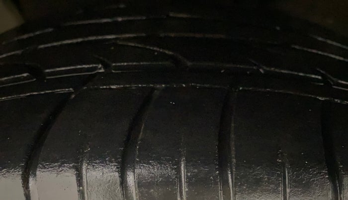 2019 Hyundai Creta SX AT 1.6 PETROL, Petrol, Automatic, 34,528 km, Left Front Tyre Tread