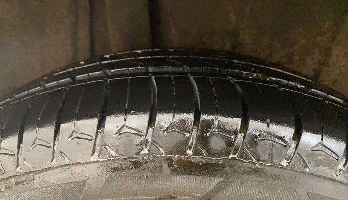 2019 Maruti Ertiga ZXI AT SHVS, Petrol, Automatic, 39,652 km, Right Rear Tyre Tread