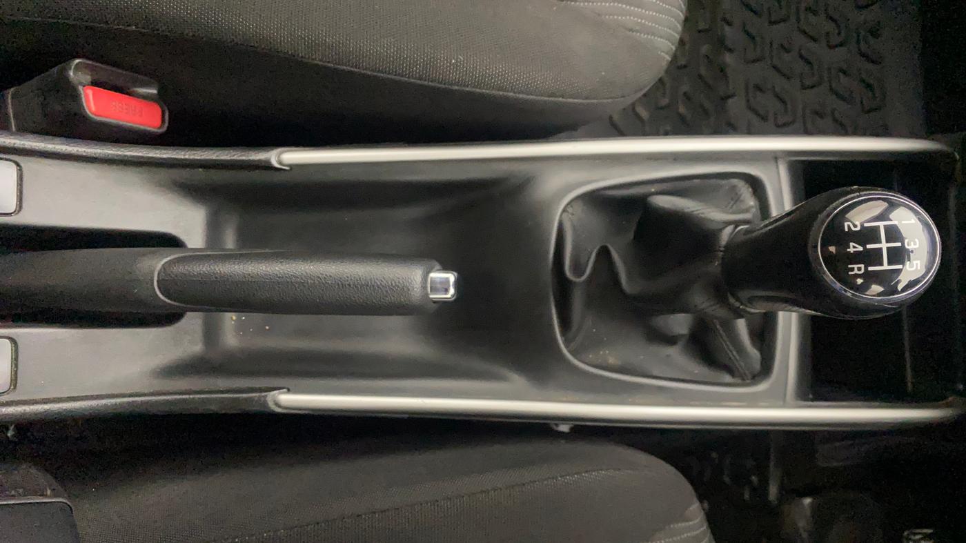 2018 Maruti Baleno DELTA PETROL 1.2, Petrol, Manual, 92,666 km, Gear Lever