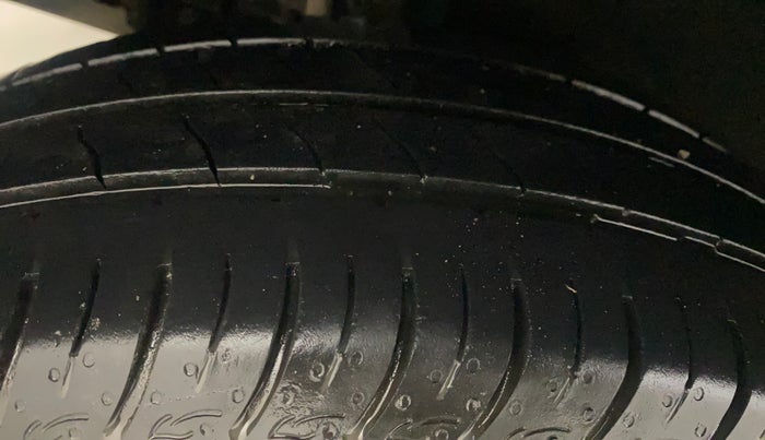 2018 Maruti Baleno DELTA PETROL 1.2, Petrol, Manual, 92,666 km, Right Rear Tyre Tread