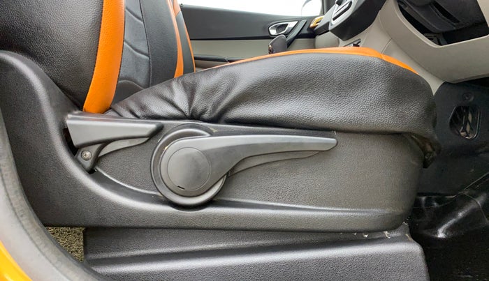 2018 Tata Tiago XZA PETROL, Petrol, Automatic, 23,525 km, Driver Side Adjustment Panel