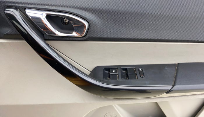 2018 Tata Tiago XZA PETROL, Petrol, Automatic, 23,525 km, Driver Side Door Panels Control