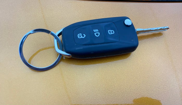 2018 Tata Tiago XZA PETROL, Petrol, Automatic, 23,525 km, Key Close Up