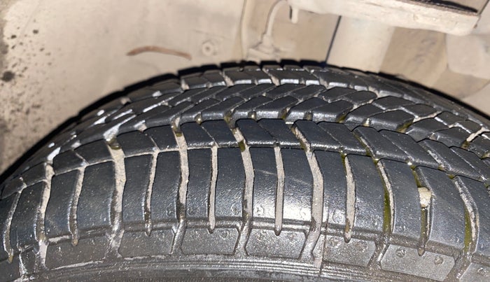 2017 Tata Tiago XT PETROL, Petrol, Manual, 73,175 km, Left Front Tyre Tread