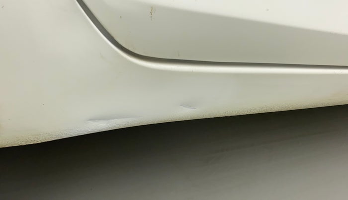 2013 Maruti Swift Dzire VXI, Petrol, Manual, 54,109 km, Right running board - Slightly dented